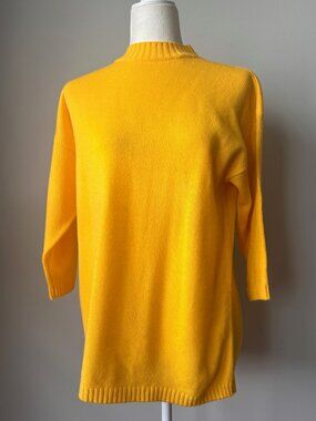 Scoop Yellow Sweater - M